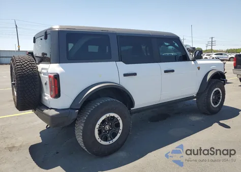 2023 Ford Bronco Base из США, поврежденный, VIN 1FMEE5DP2PLB39031